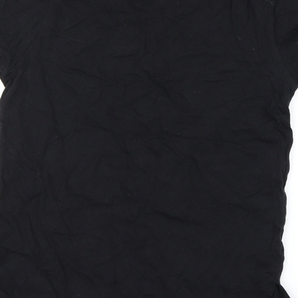 Cedar Wood State Womens Black   Basic T-Shirt Size S