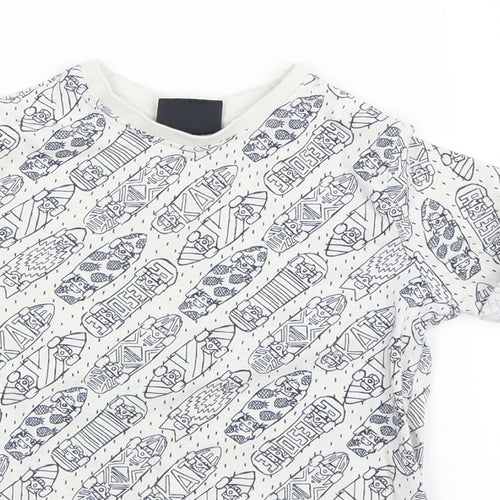 Tu  Boys Silver   Basic T-Shirt Size 4 Years