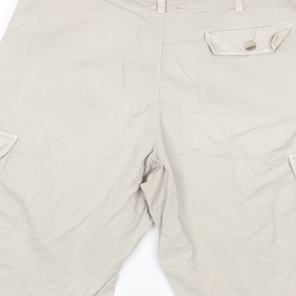 Armani Jeans Mens Beige   Cargo Shorts Size 32 in