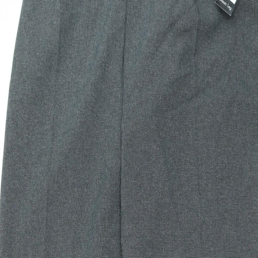 BM Womens Grey   Trousers  Size 18 L27 in