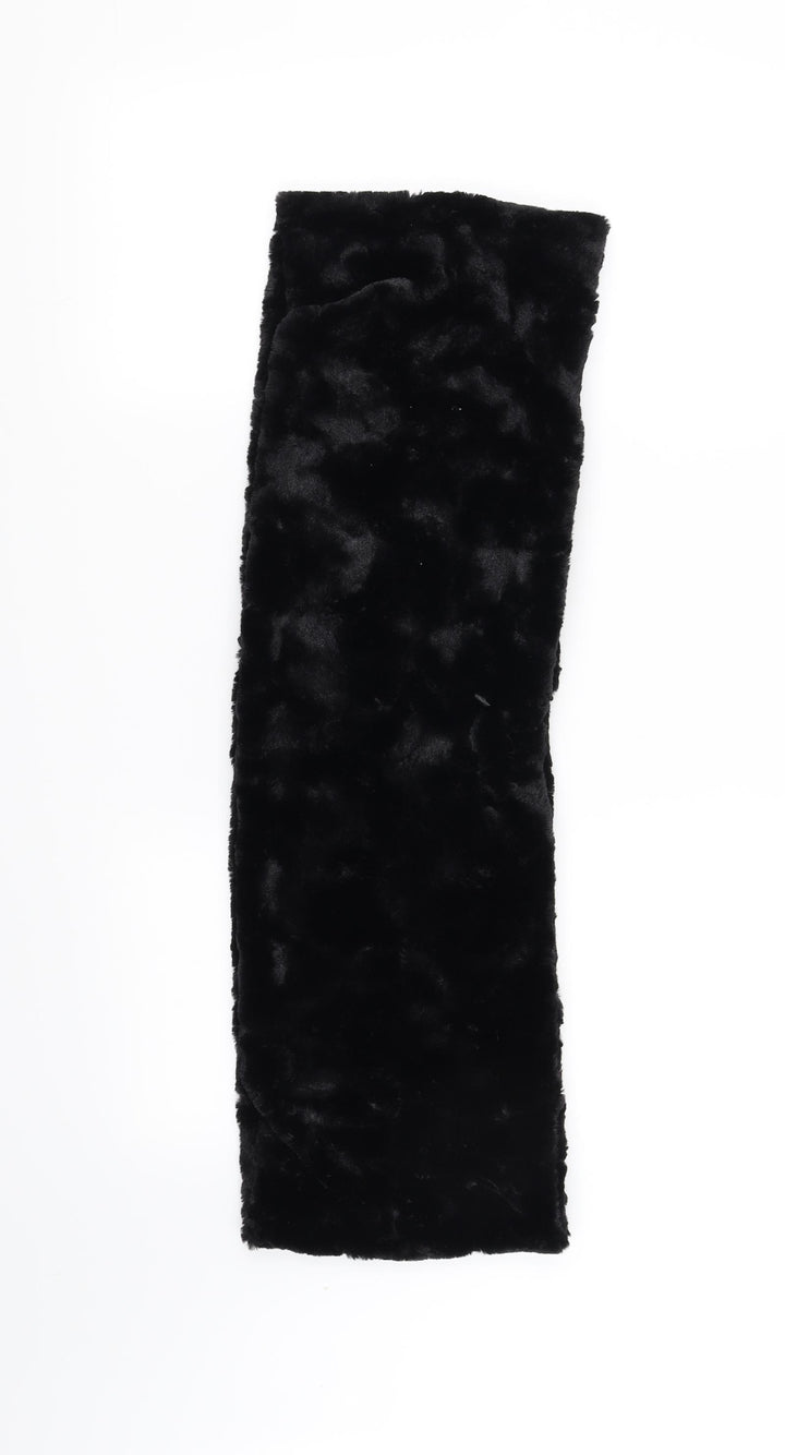 River Isand  Black    Scarf