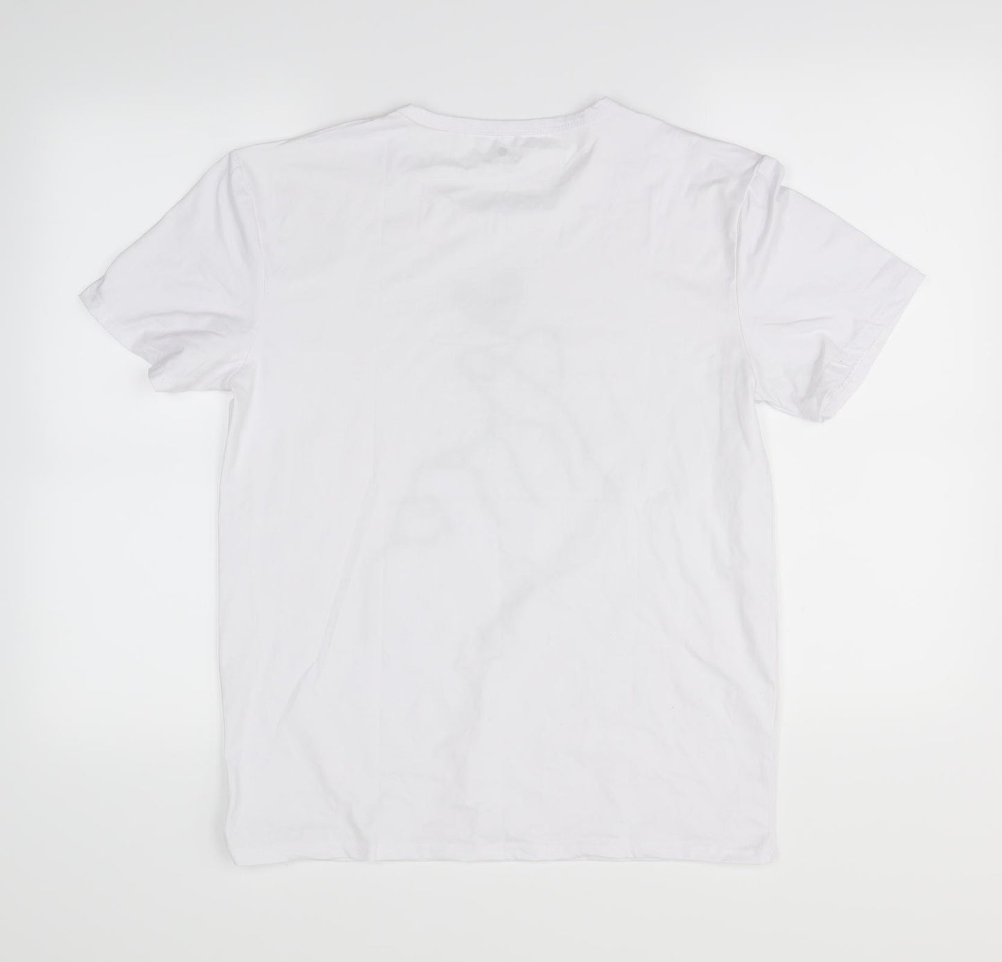 Preworn Womens White   Basic T-Shirt Size M
