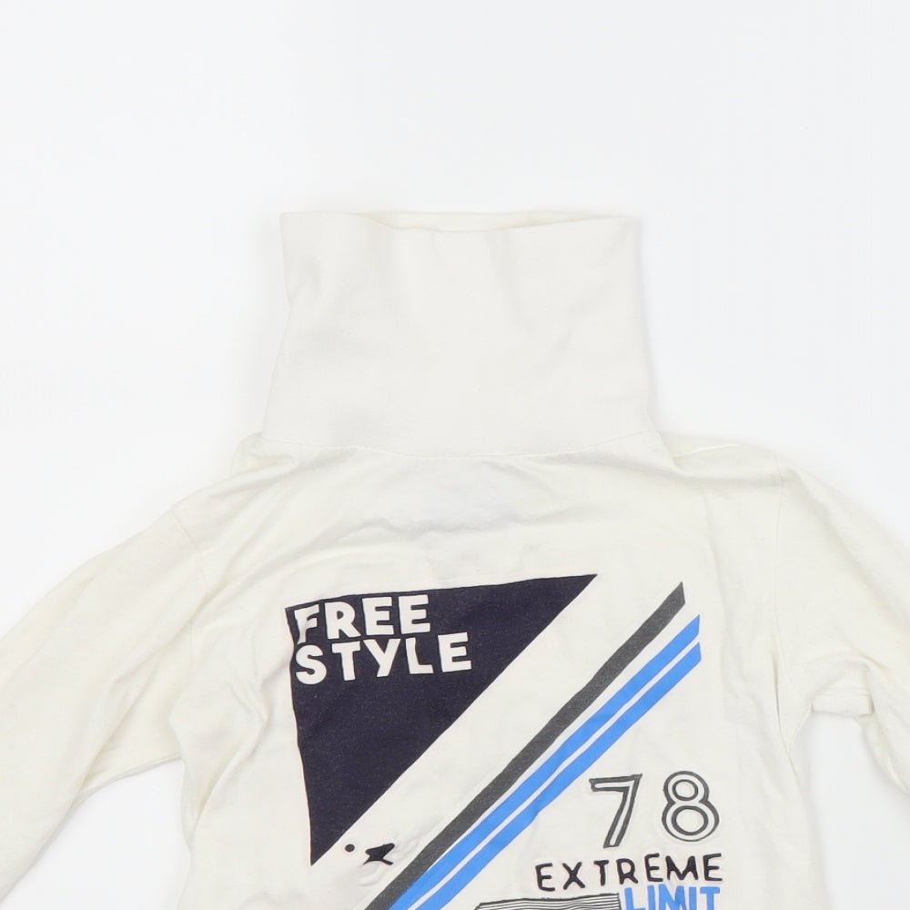 Preworn Boys White   Pullover Sweatshirt Size 6 Years