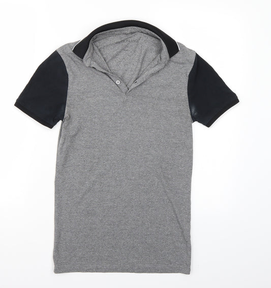 Front view of River Island men’s grey t-shirt, size S