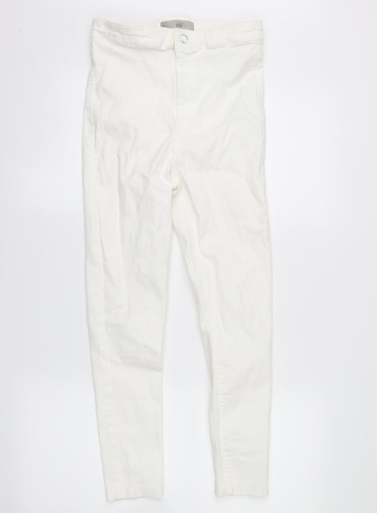 Front view of Topshop women’s white skinny jeans, size UK 32, in, 24-inch leg