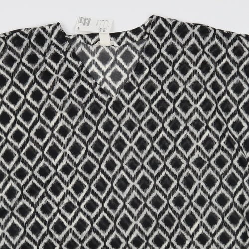 H&M Womens Black Argyle/Diamond  Basic Blouse Size L
