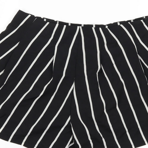 Preworn Womens Black Striped  Bermuda Shorts Size L