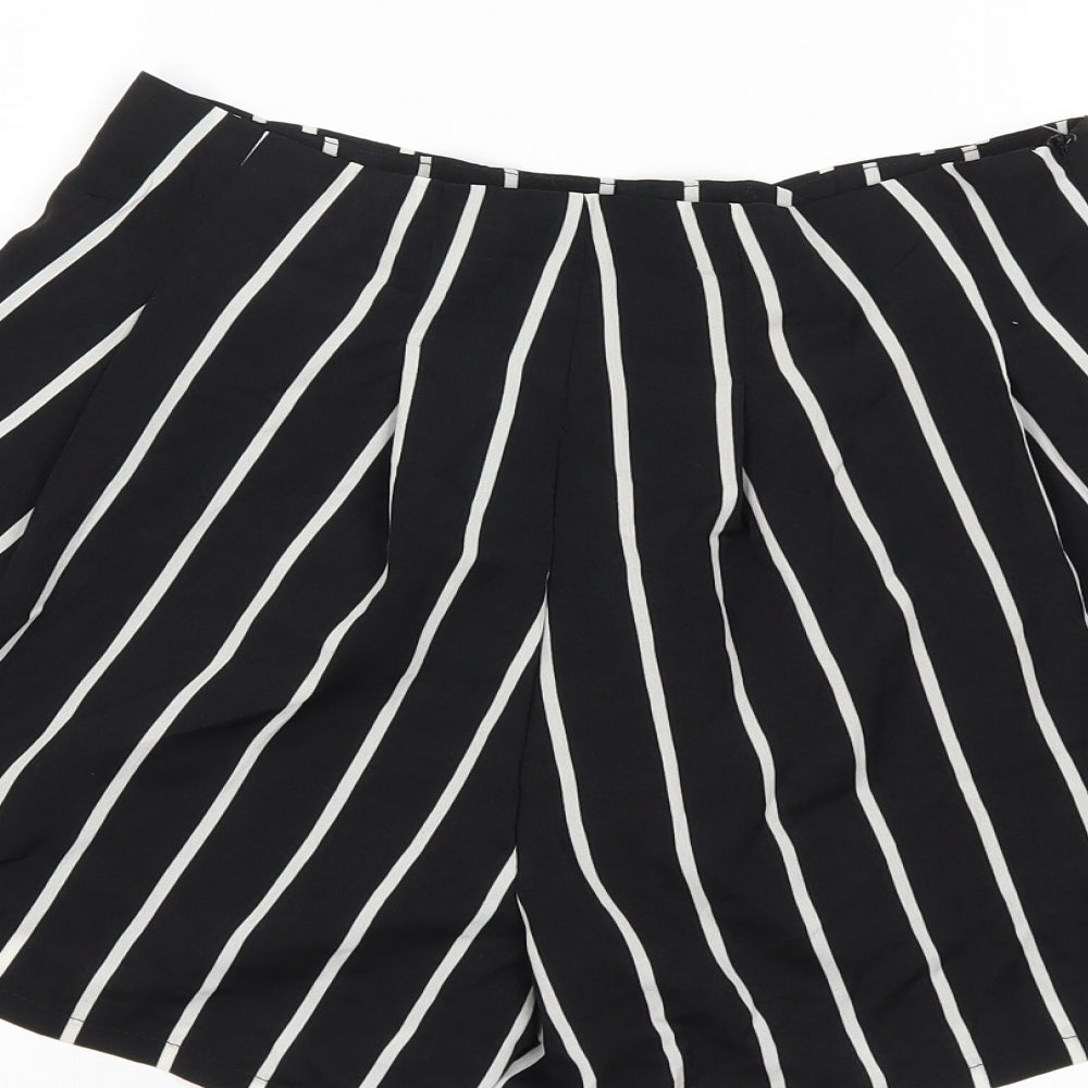Preworn Womens Black Striped  Bermuda Shorts Size L
