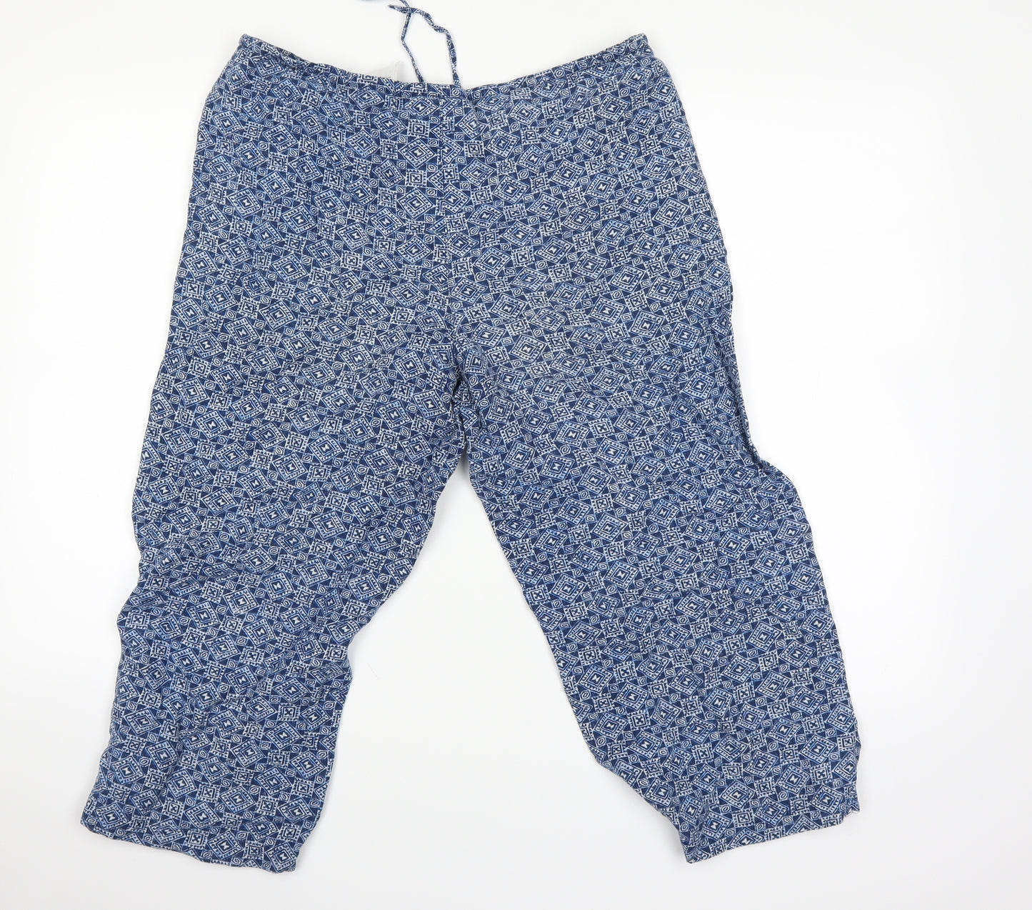 Liz Claiborne Womens Blue Batik  Chino Shorts Size 8