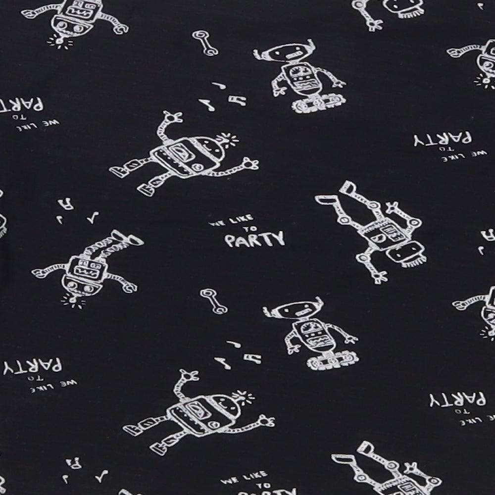 Preworn Boys Black   Basic T-Shirt Size 12-18 Months