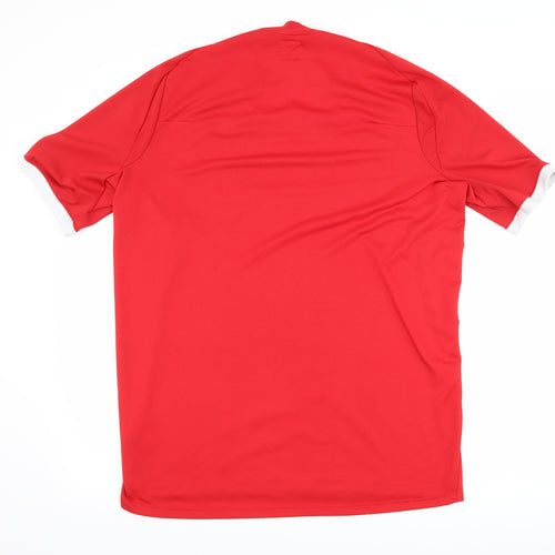 Umbro Mens Red    T-Shirt Size XL  - England