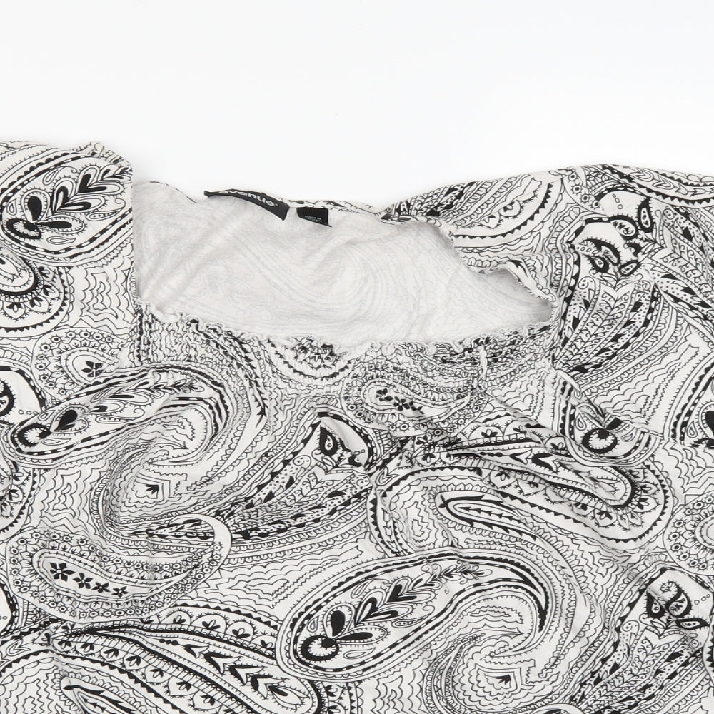 Avenue Womens White Paisley  Basic T-Shirt Size 22
