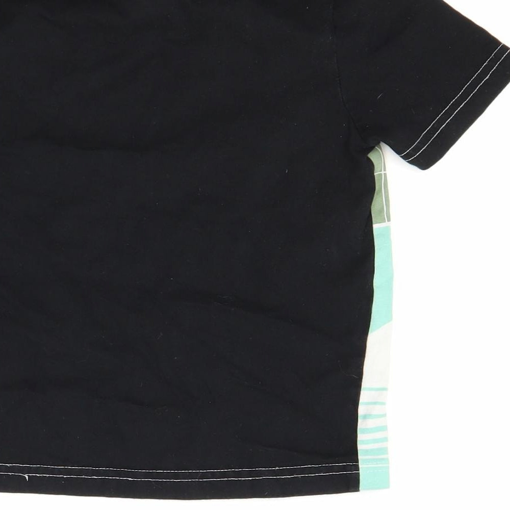 Preworn Boys Black   Basic T-Shirt Size 3-4 Years