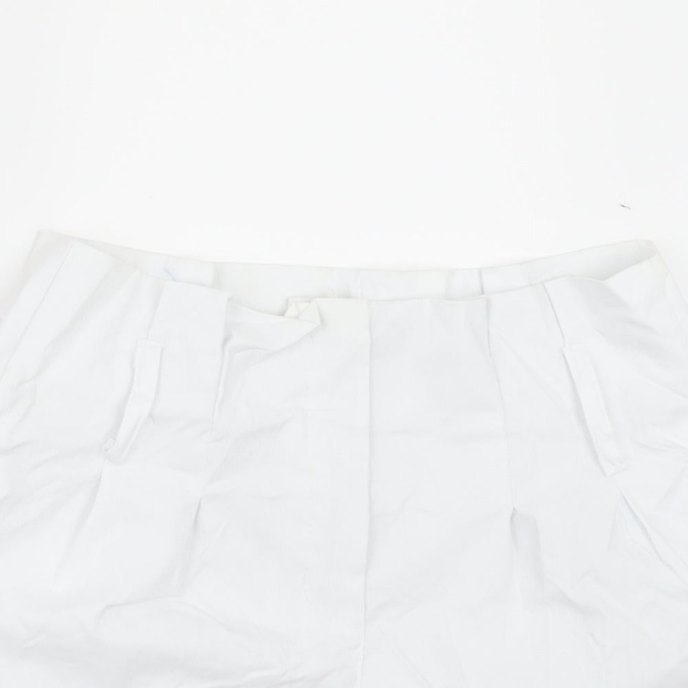 Boohoo Womens White   Paperbag Shorts Size M