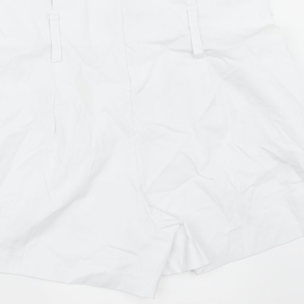 Boohoo Womens White   Paperbag Shorts Size M
