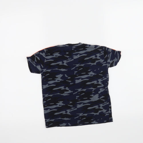 Threadboys Boys Blue Camouflage  Basic T-Shirt Size 5-6 Years