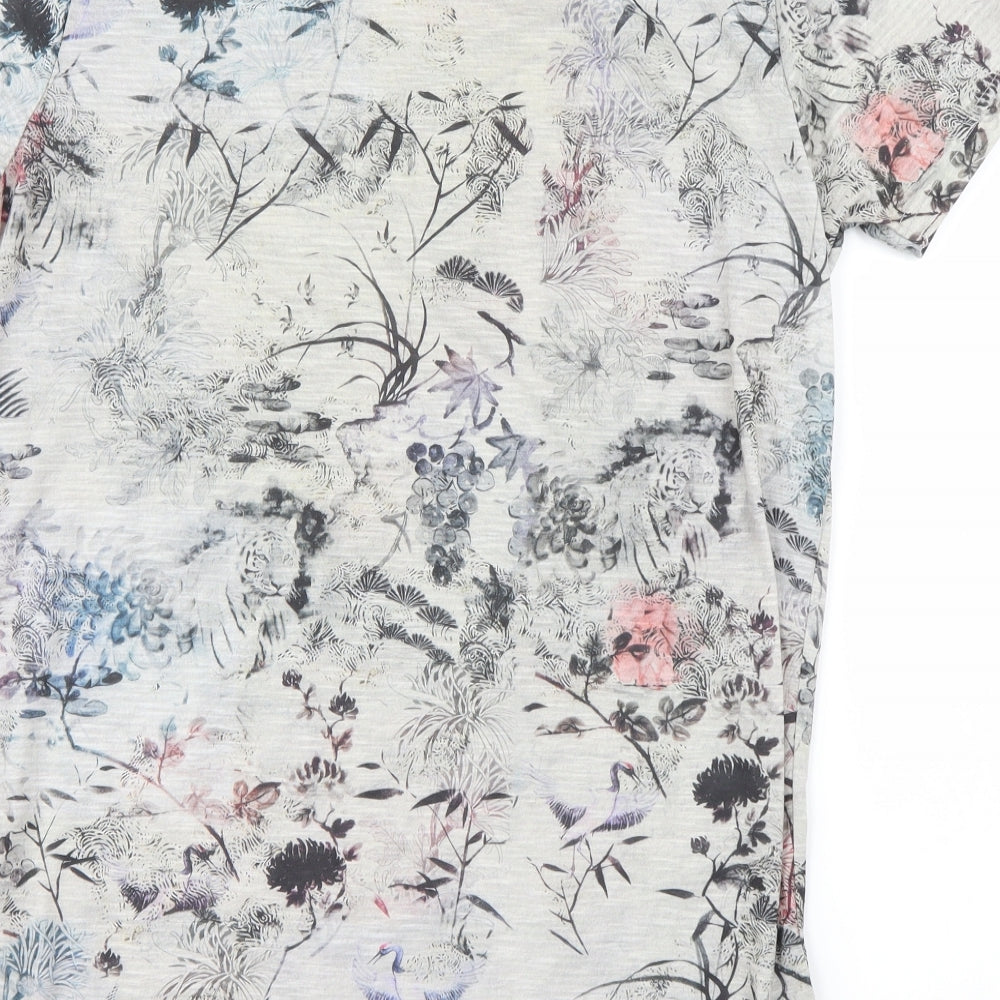 Cedar Wood State Womens Grey Floral  Basic T-Shirt Size M