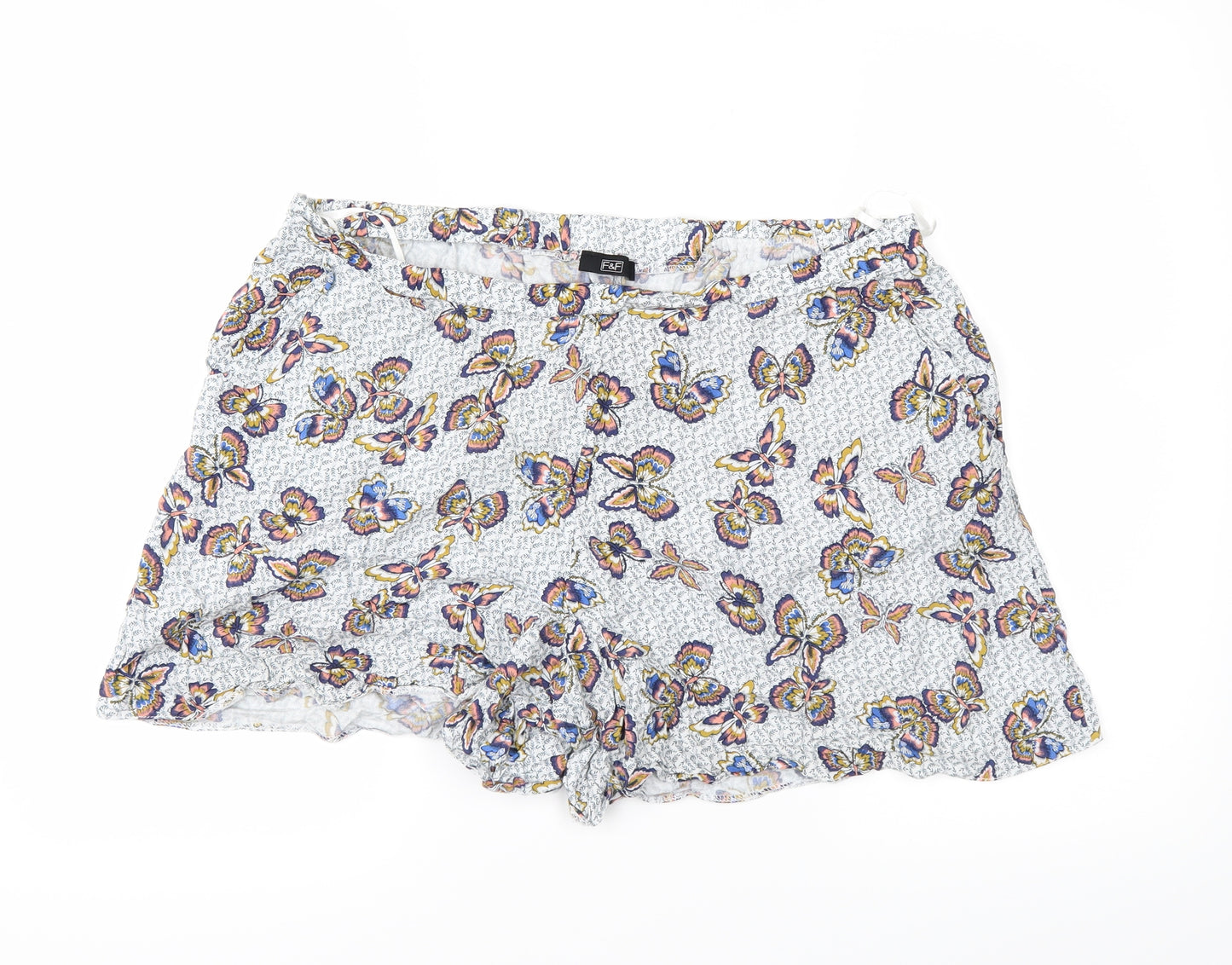 F&F Womens White   Cut-Off Shorts Size 18