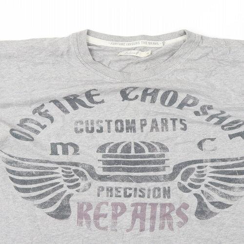 Onfire Mens Grey    T-Shirt Size XL