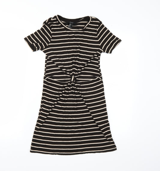 Front view of Forever 21 women’s black striped t-shirt dress, size S