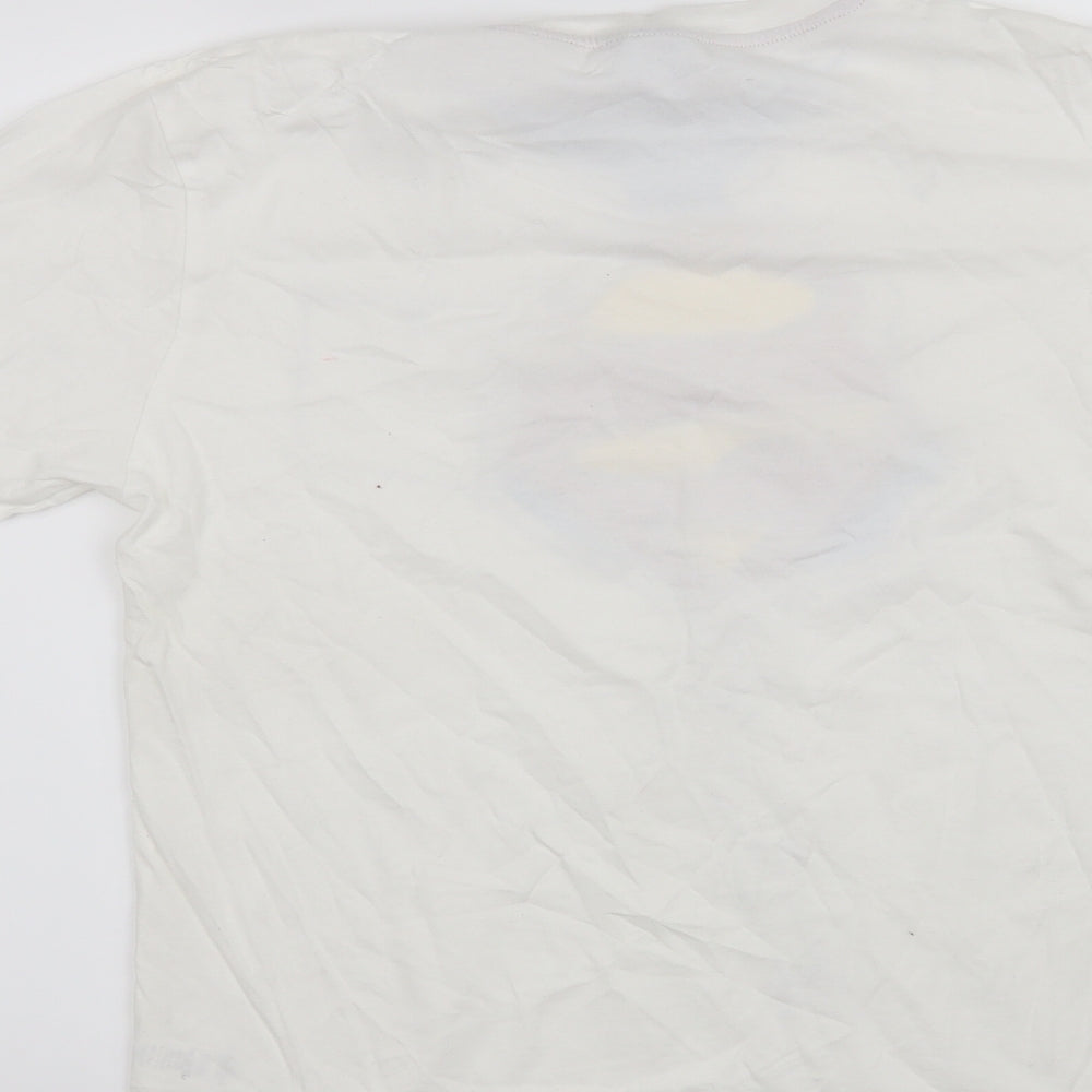George Mens White    T-Shirt Size S