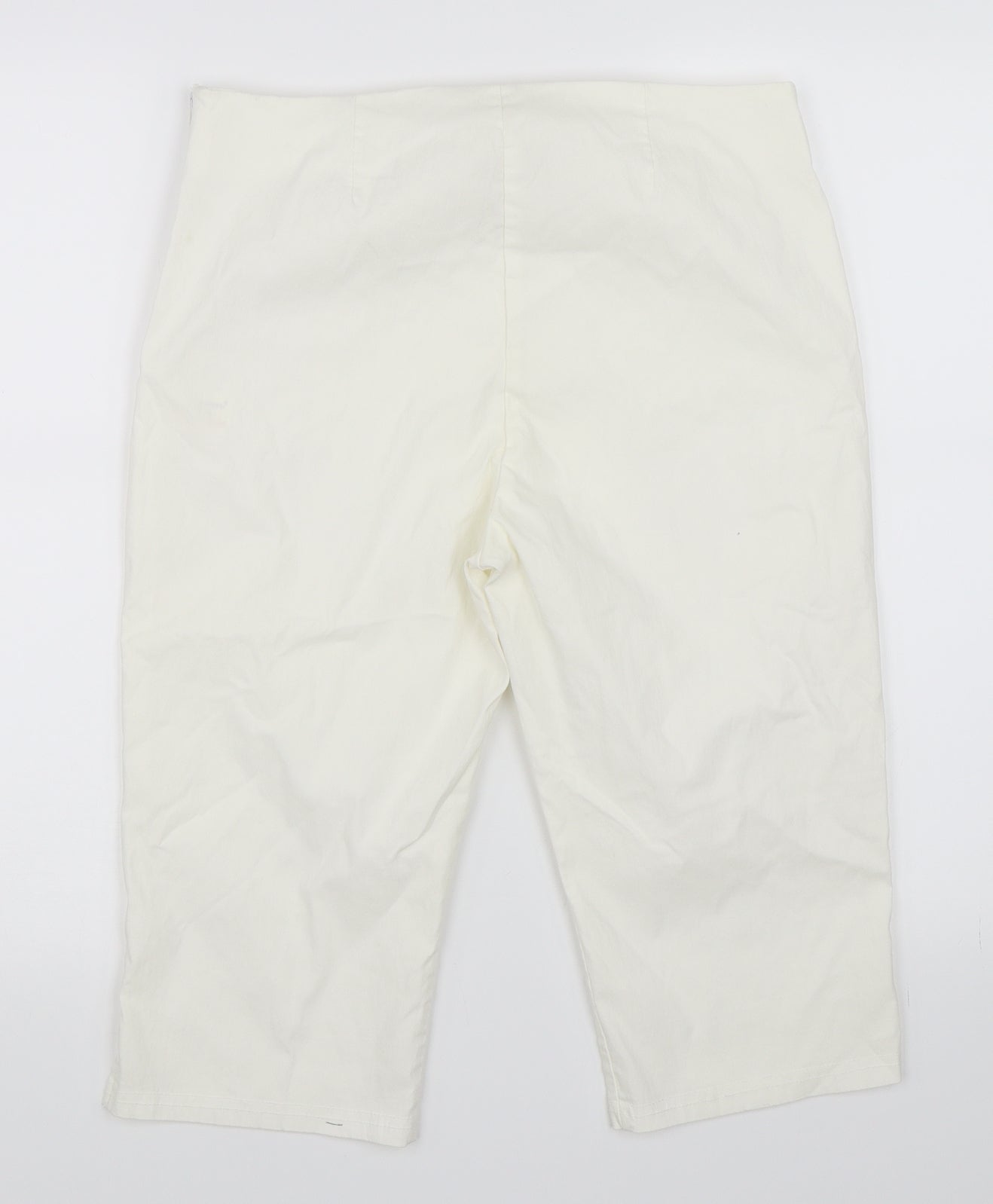 Atmosphere Womens White   Cut-Off Shorts Size 16