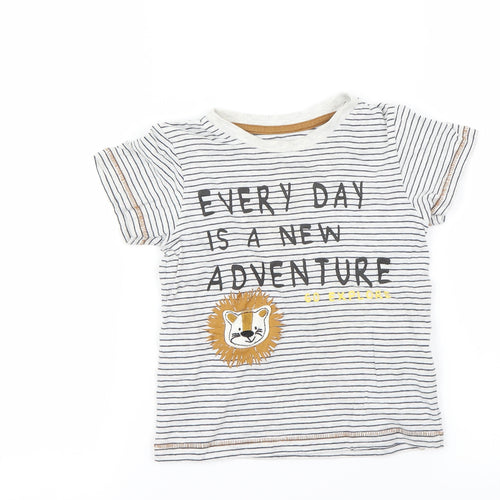 Preworn Boys White Striped  Basic T-Shirt Size 2-3 Years