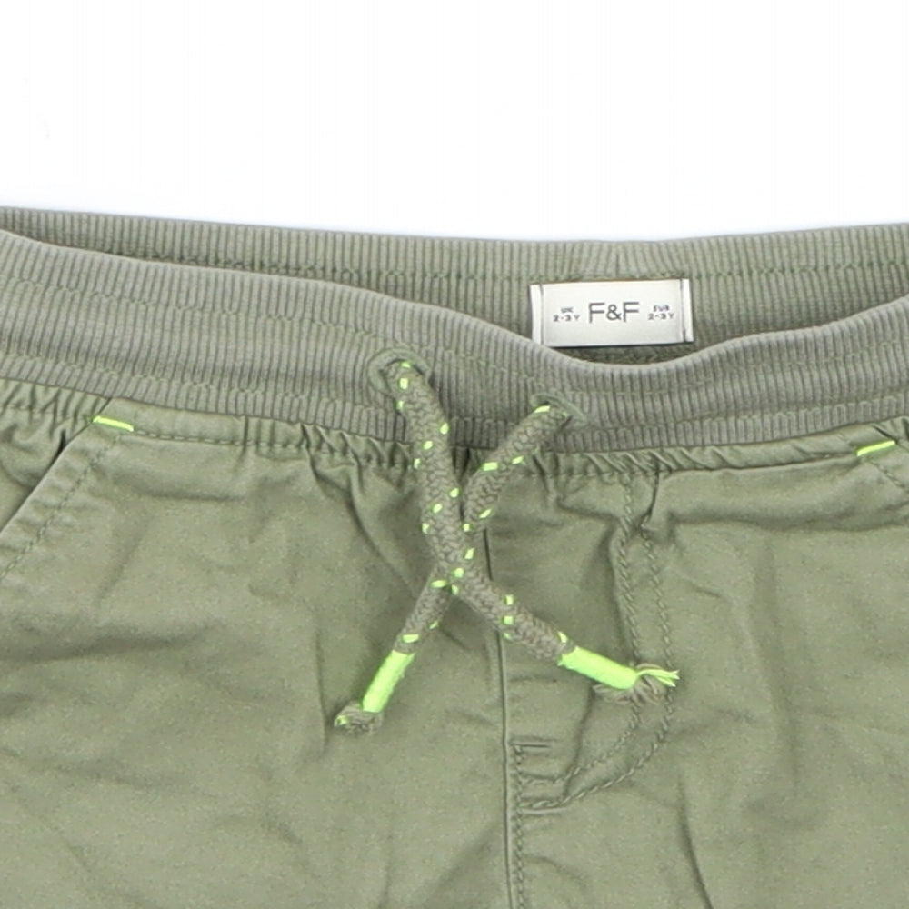 F&F Boys Green    Shorts Size 2-3 Years