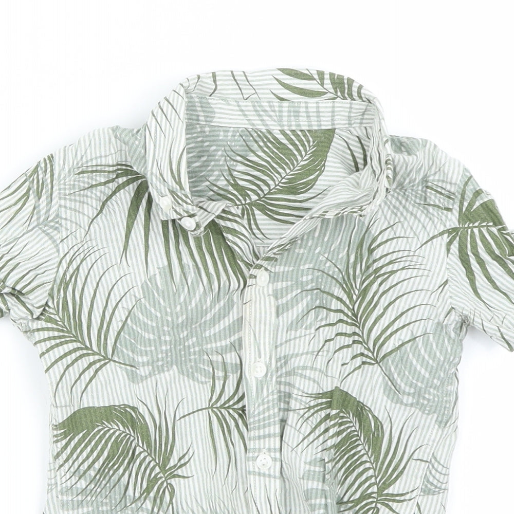 Preworn Boys Green Floral  Basic T-Shirt Size 2-3 Years