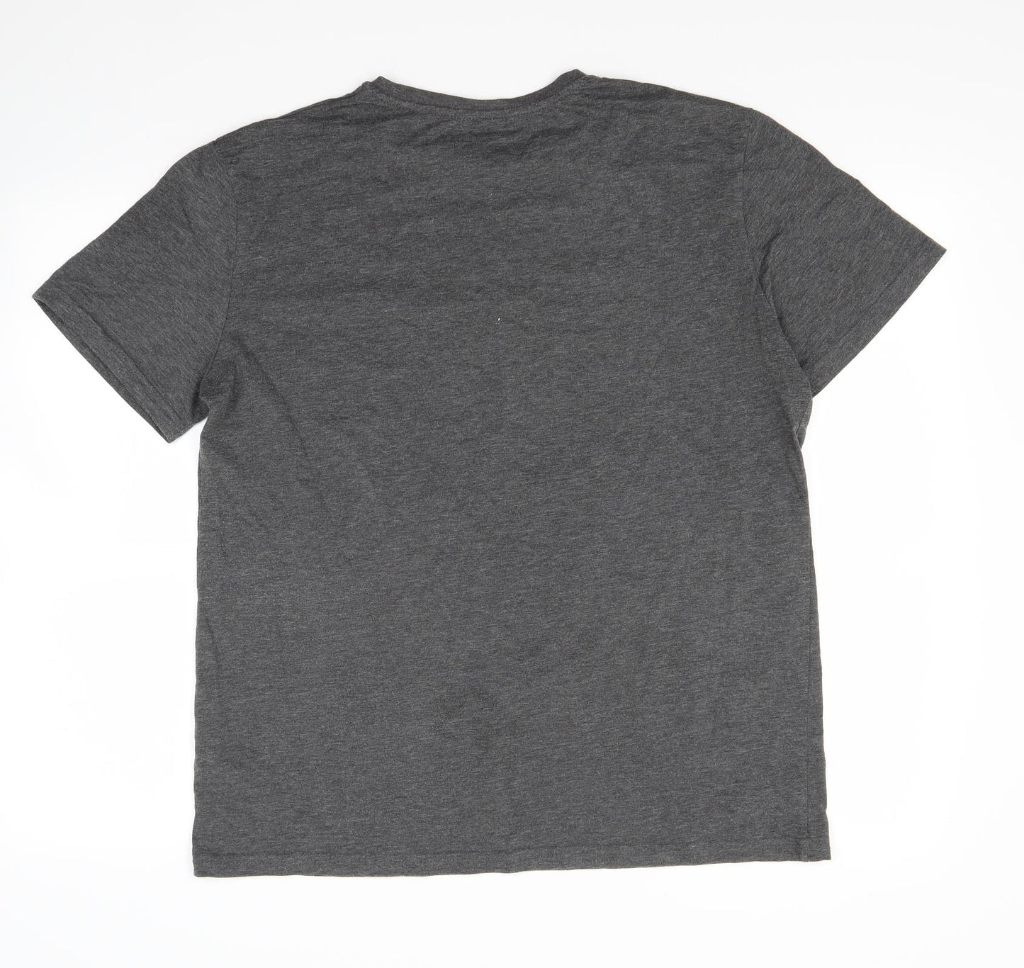 Preworn Mens Grey    T-Shirt Size L