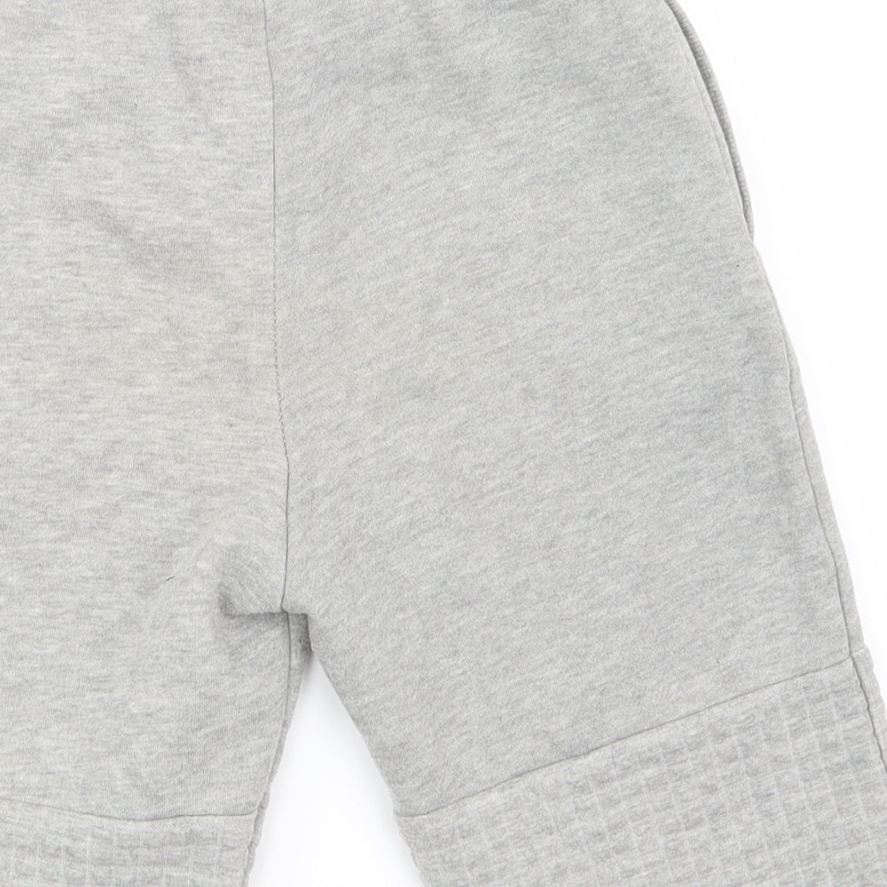 Primark Boys Grey   Sweat Shorts Size 9-10 Years