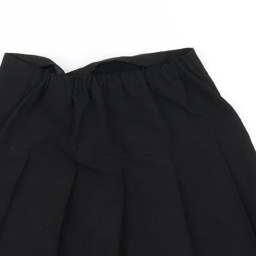 Marks and Spencer Girls Black   Pleated Skirt Size 10-11 Years
