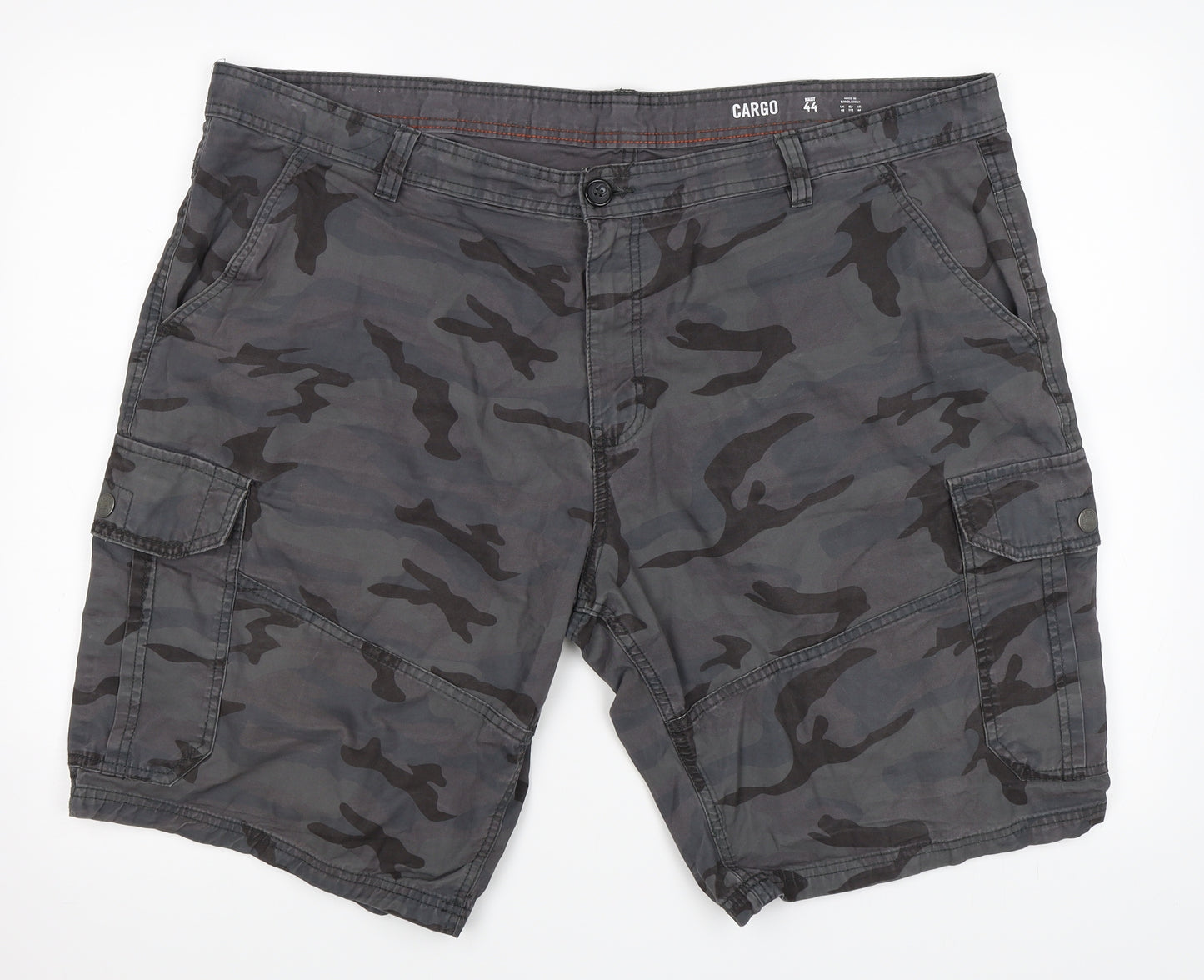 F&F Mens Grey Camouflage  Cargo Shorts Size 40