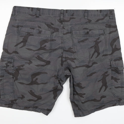F&F Mens Grey Camouflage  Cargo Shorts Size 40
