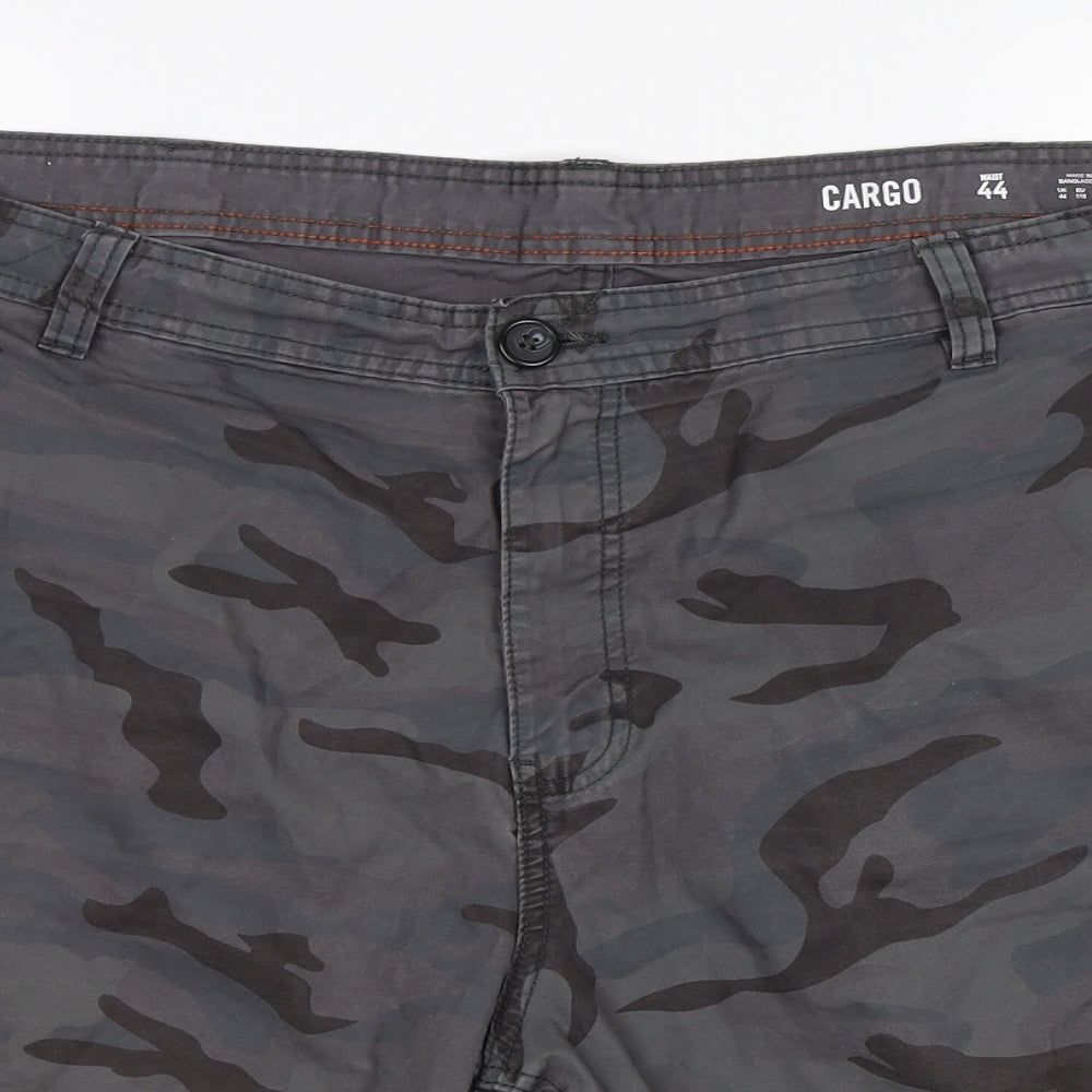 F&F Mens Grey Camouflage  Cargo Shorts Size 40