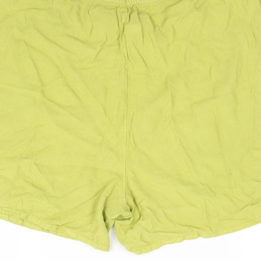 Preworn Womens Green   Paperbag Shorts Size 16