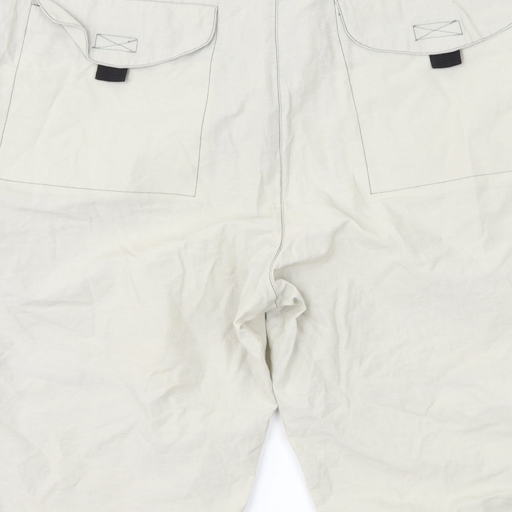 petroleum Mens Grey   Cargo Shorts Size L