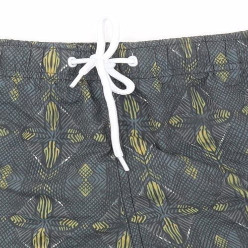 River Isalnd Mens Green Argyle/Diamond  Sweat Shorts One Size - SWIM SHORTS