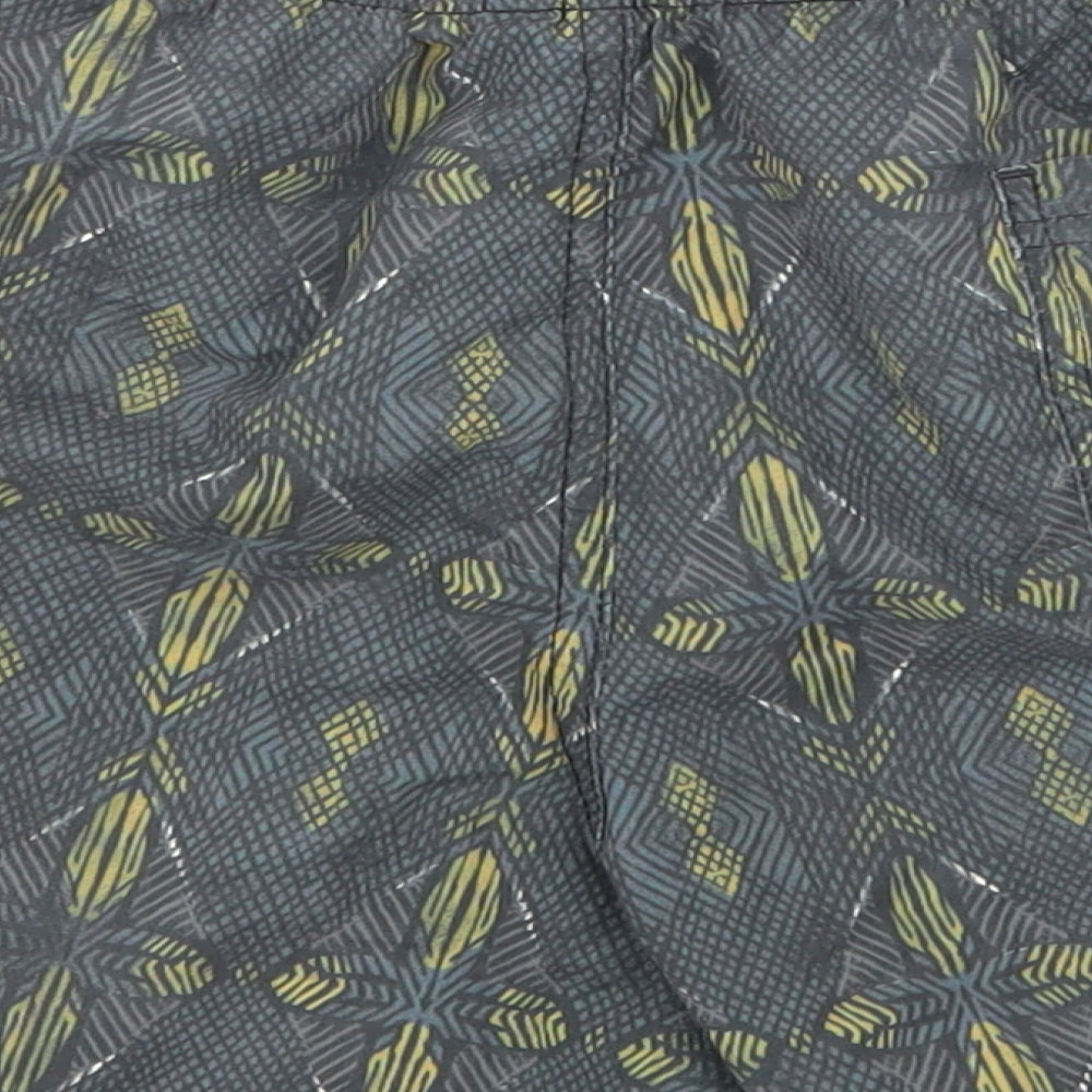 River Isalnd Mens Green Argyle/Diamond  Sweat Shorts One Size - SWIM SHORTS