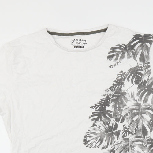 Life & Glory Mens White    T-Shirt Size XL  - leaf print