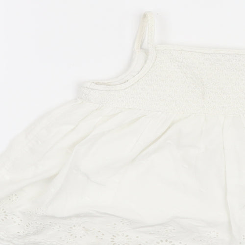 Marks and Spencer Girls White   Basic T-Shirt Size 5-6 Years
