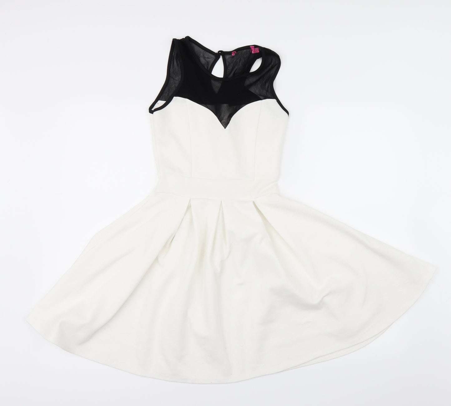 Preworn Womens White   Skater Dress  Size 6