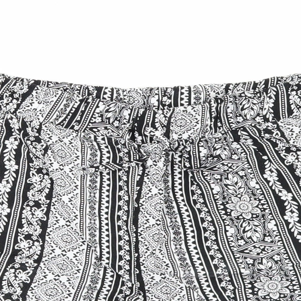 New Look Girls Black Geometric  Paperbag Shorts Size 15 Years