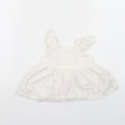 Gap Girls White   A-Line  Size 0-3 Months