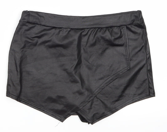 Front view of New Look women’s black skort, size UK 10