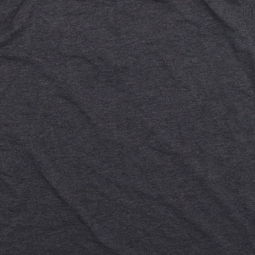 Preworn Mens Grey    T-Shirt Size L