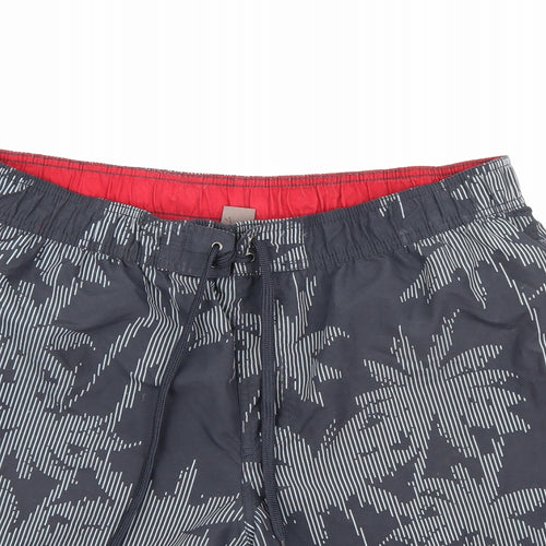 TU Mens Grey Floral  Sweat Shorts Size XL - Swim shorts