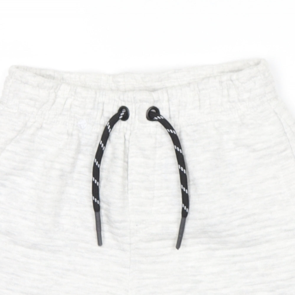 pep co Boys Grey   Cargo Shorts Size 5-6 Years