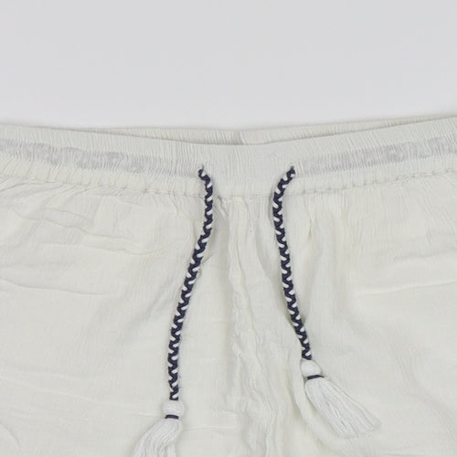Wednesdays Girl Womens White    Shorts Size XS
