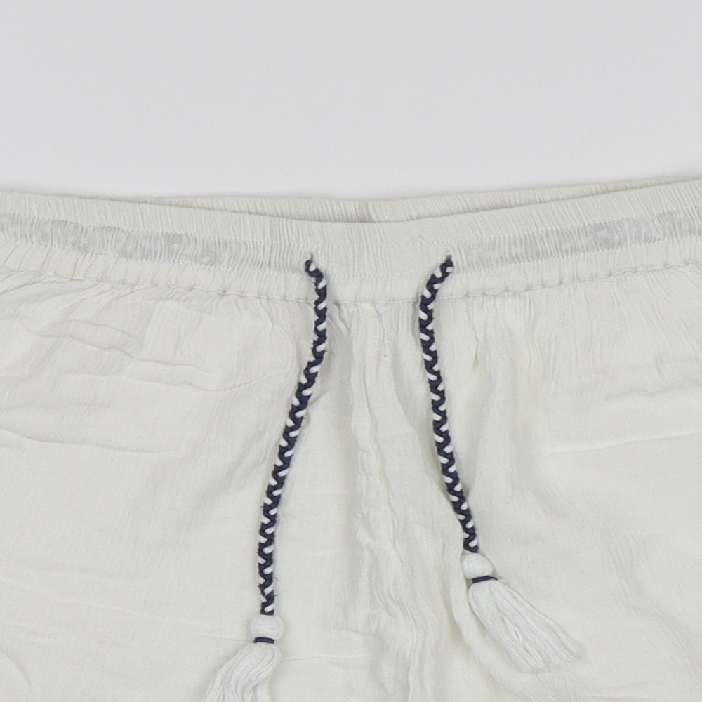 Wednesdays Girl Womens White    Shorts Size XS